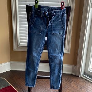 American Eagle women’s cropped jeggings